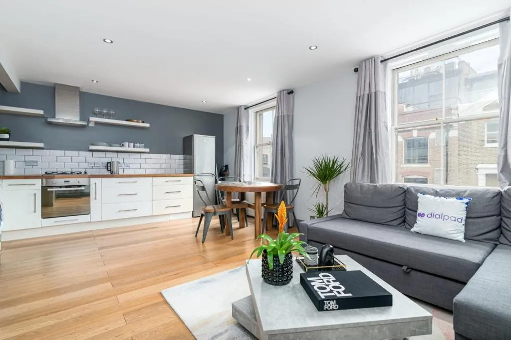 GuestReady - Fantastic 1BR Home with Terrace in Trendy Spitalfields, Londra, Marea Britanie