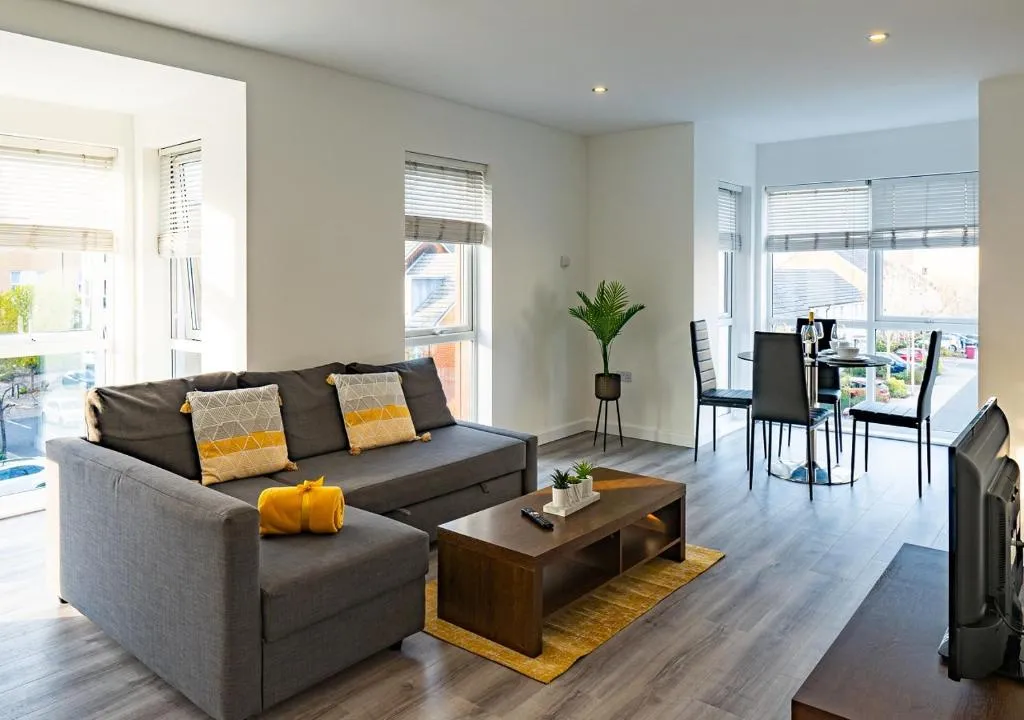 OnPoint Apartments - Luxurious And Modern 2 Bedroom Apt Kennet Island!, Reading, Marea Britanie
