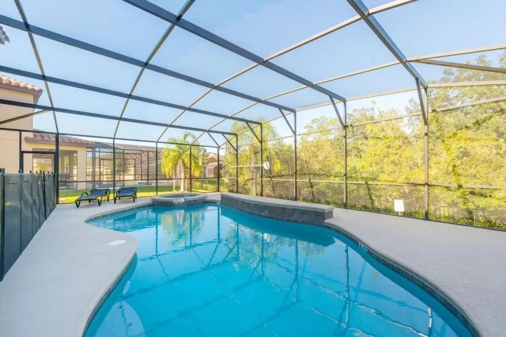 Family Resort - 6BR Mansion Near Disney - Private Pool, Hot Tub, BBQ, Kissimmee, United States