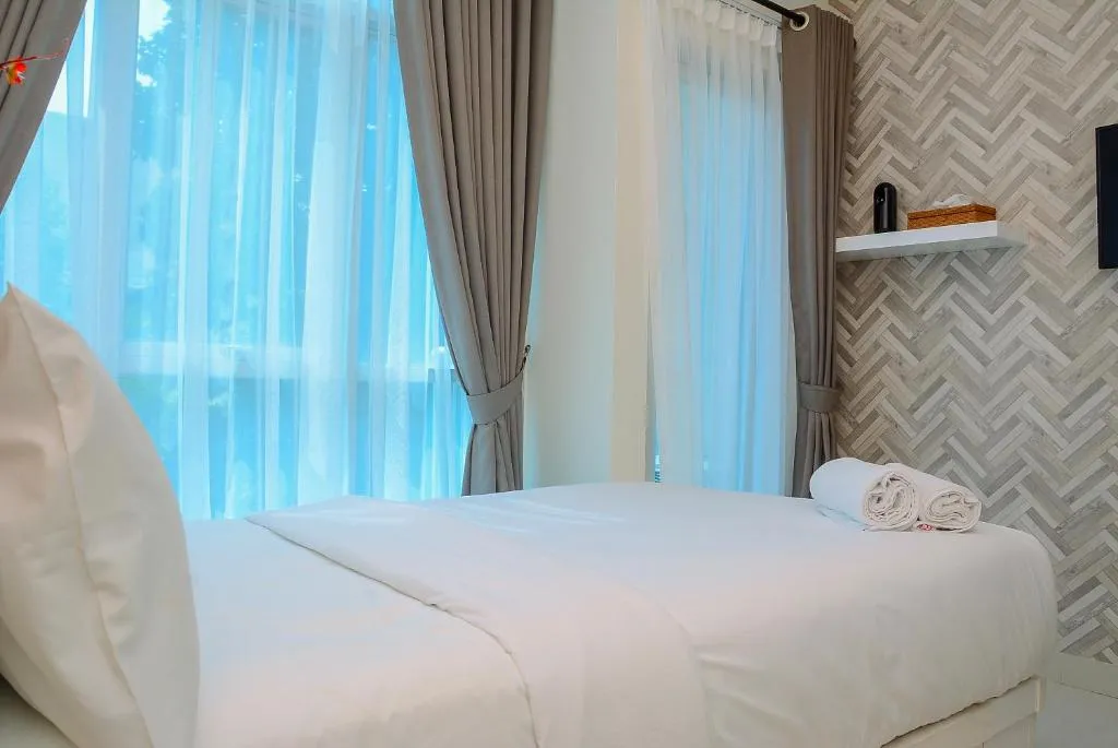 Best Location and New Furnished @ Studio Capitol Park Residence Apartment By Travelio, Jakarta, Indonezia