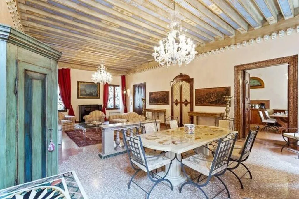 Doge Palace Luxury Apartment - Cannaregio, Venice, Italy