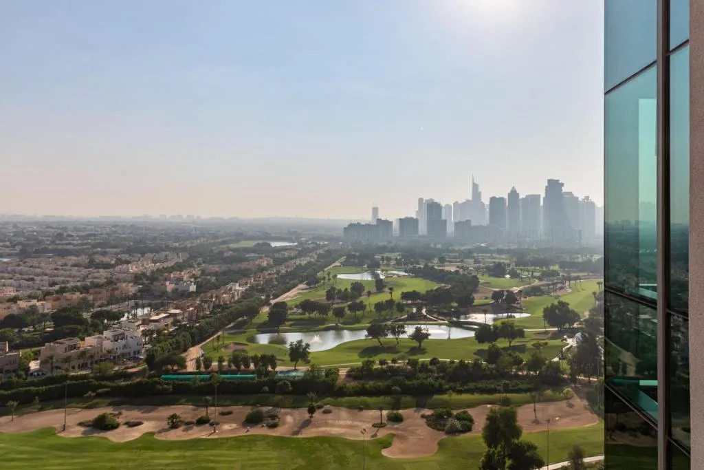 Frank Porter - The Fairways East, Alantos, United Arab Emirates