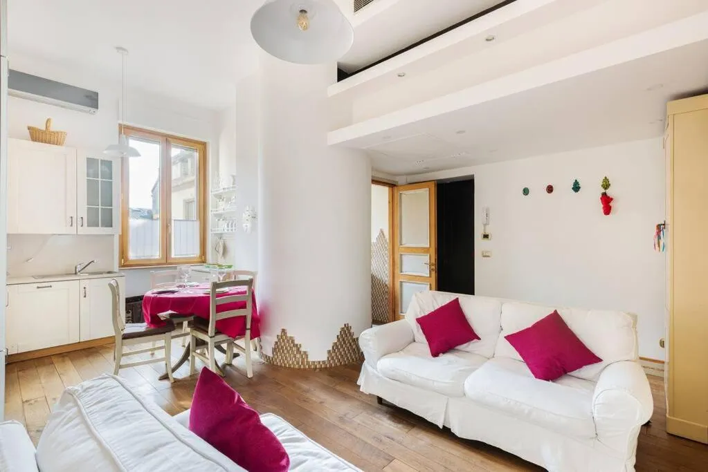 Easylife - Classic and spacious apt in Garibaldi, Milano, Italia