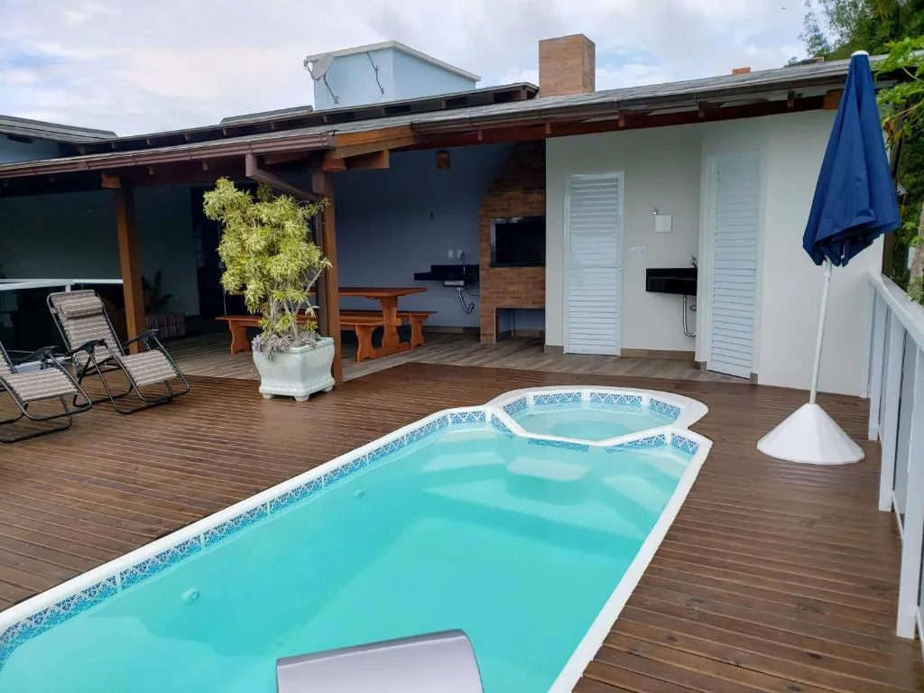 Casa de temporada com piscina, Florianópolis, Brazilia