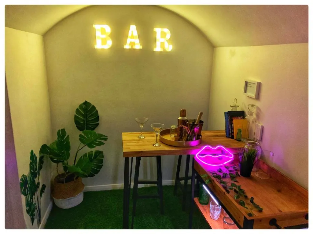 The Beach Hideaways, Brighton and Hove, United Kingdom