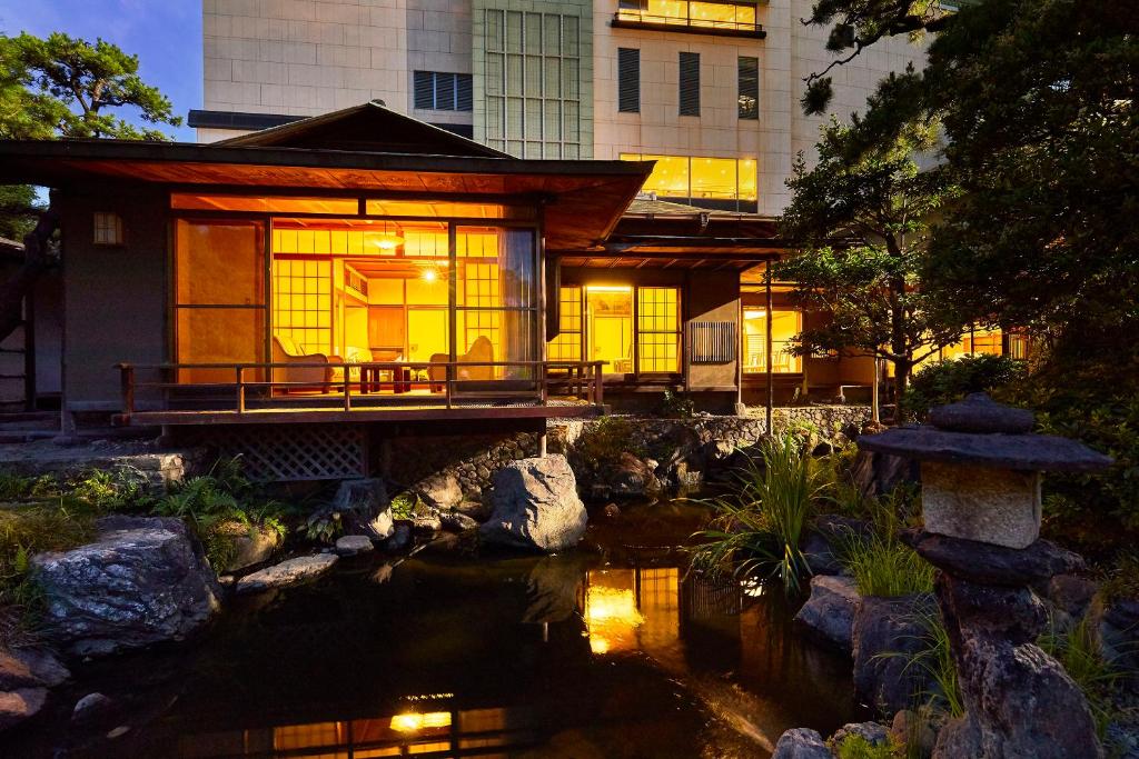 Suisui Garden Ryokan (in the Art Hotel Kokura New Tagawa) thumbnail 4