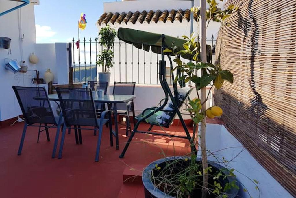 2 bedrooms house with lake view and furnished terrace at Arcos de la Frontera 5 km away from the beach 5