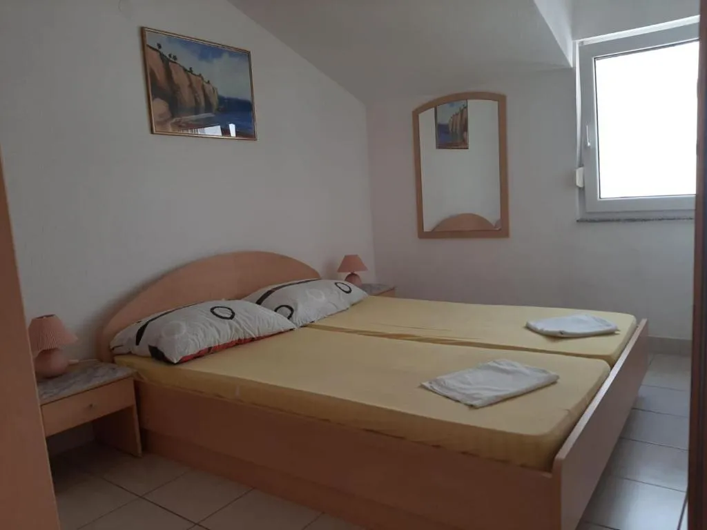 Comfy Holiday Home in Okrug Gornji near Trogir Centre, Trogir, Croaţia