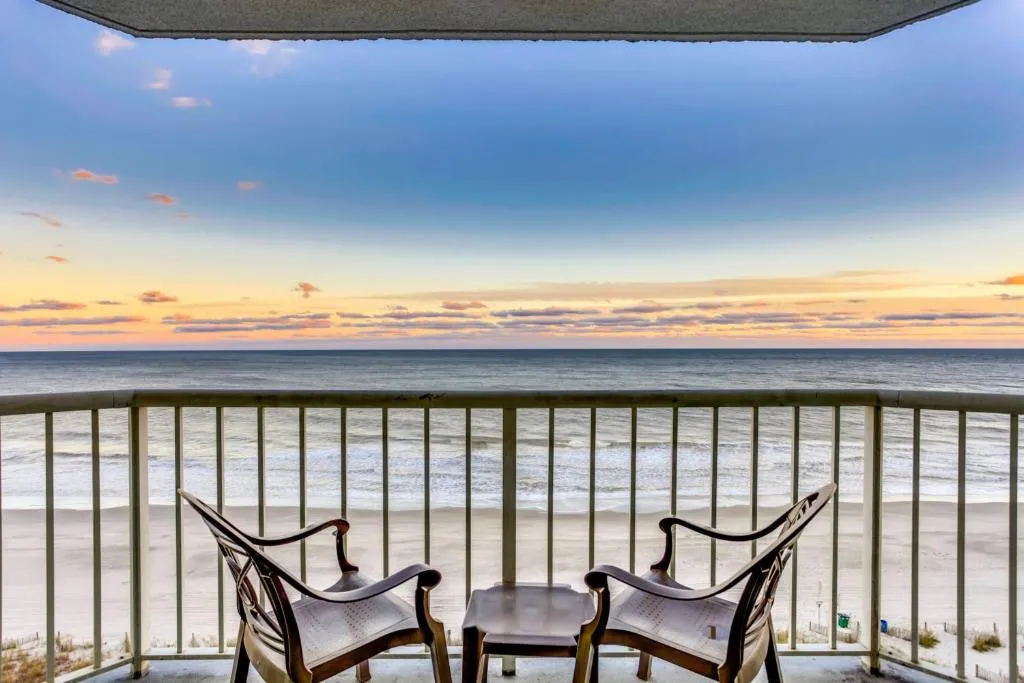 Hosteeva Beachfront Oceanview Condo with Balcony at Breakers Boutique Resort, Murrells Inlet (SC), United States