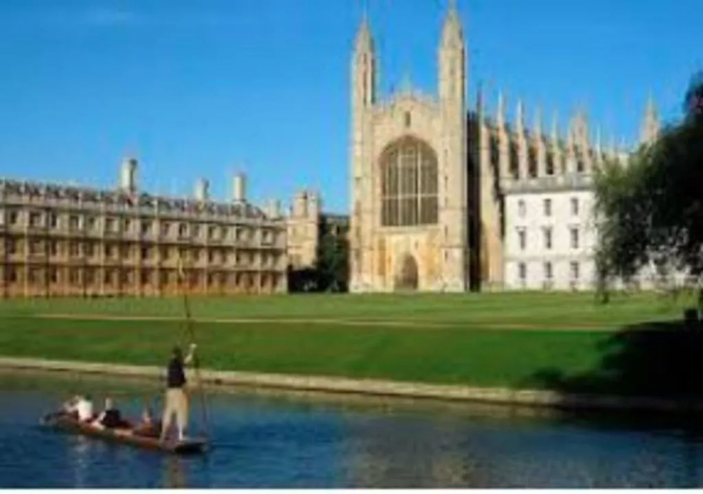 Beautiful 1-Bed Cabin in Cambridge, Cambourne, United Kingdom
