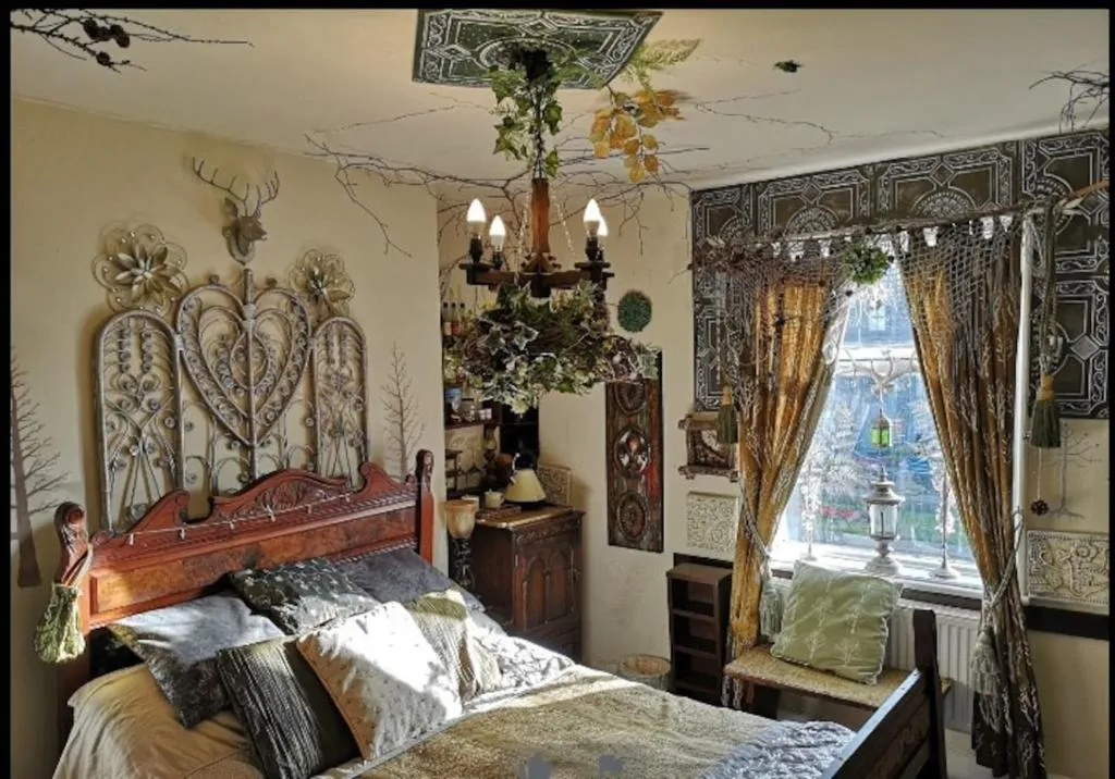 Fairytales House 4 bedrooms sleeps 9 Scarborough, Scarborough, United Kingdom