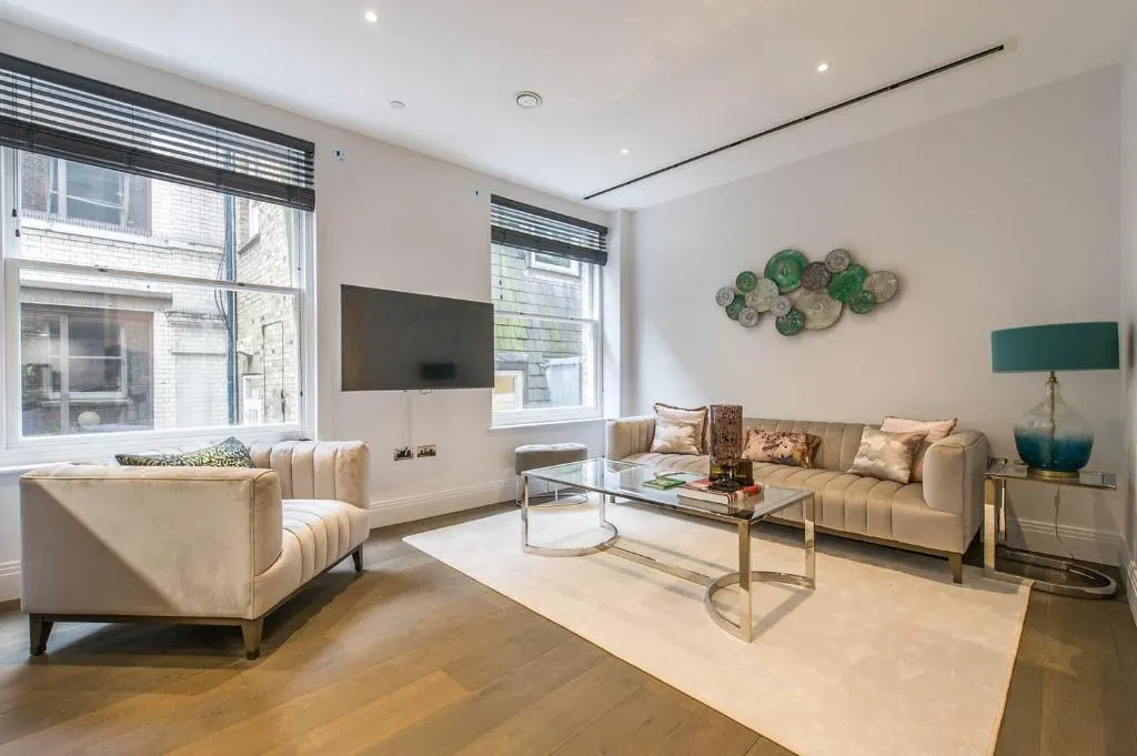 2 Bedroom Palatial Apartment on Chancery Lane, Londra, Marea Britanie