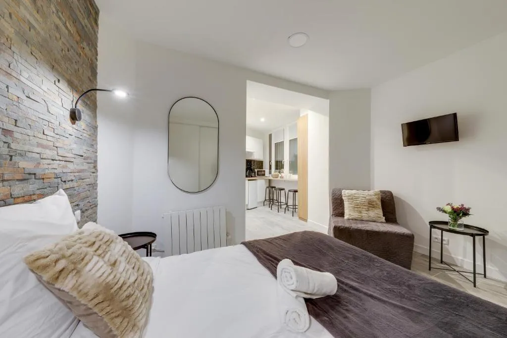Studio d'architectes au cours du 19ème (R19), Paris, France
