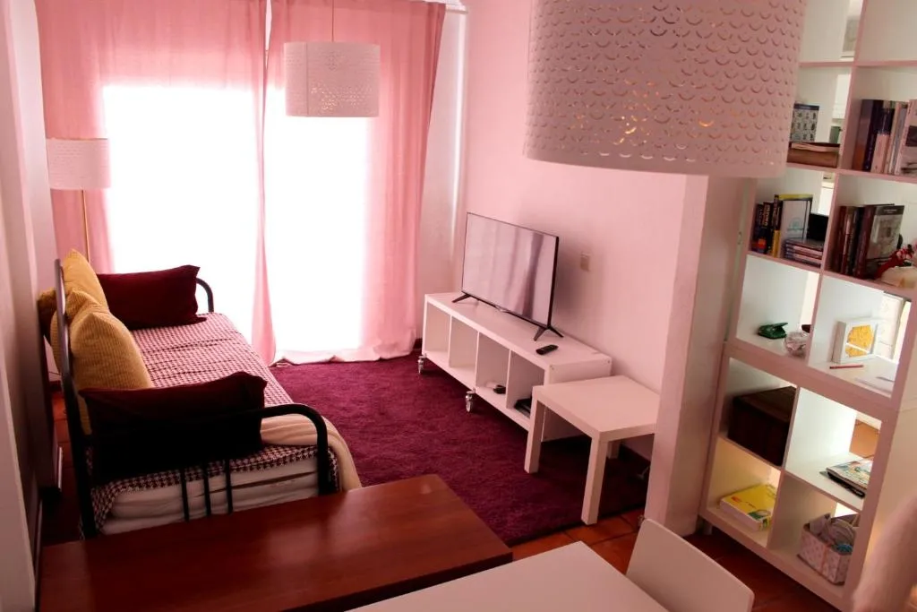 Apartment with one bedroom in Porto with furnished terrace and WiFi 2 km from the beach, Porto, Portugal