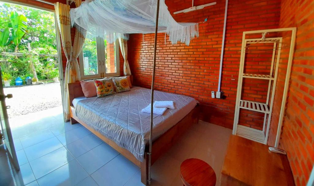 Cattien Eco Backpackers Hostel