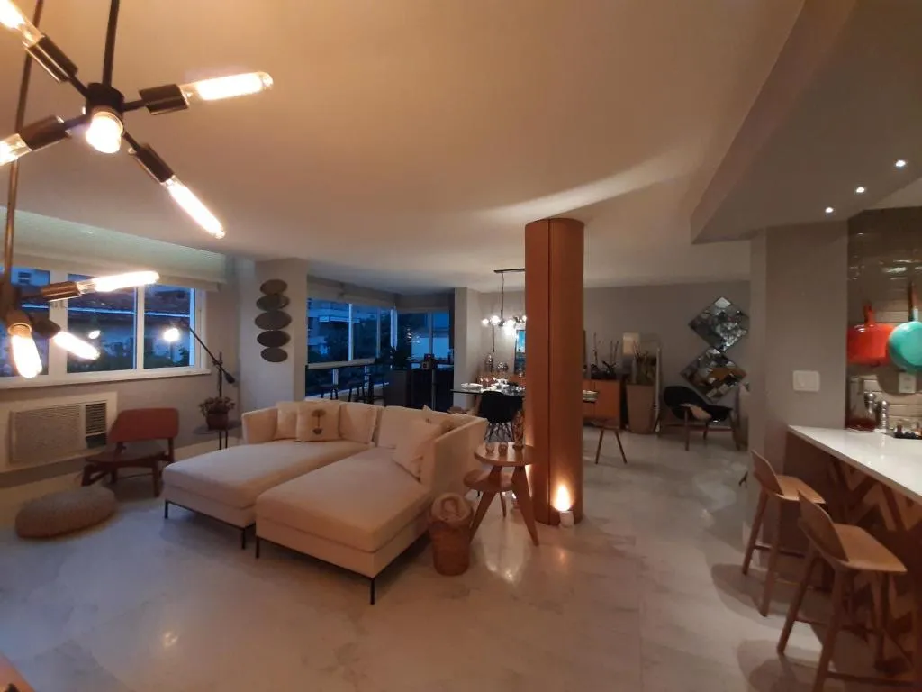 Luxuoso apto entre o Leblon e a Lagoa com vaga, Rio de Janeiro, Brazilia
