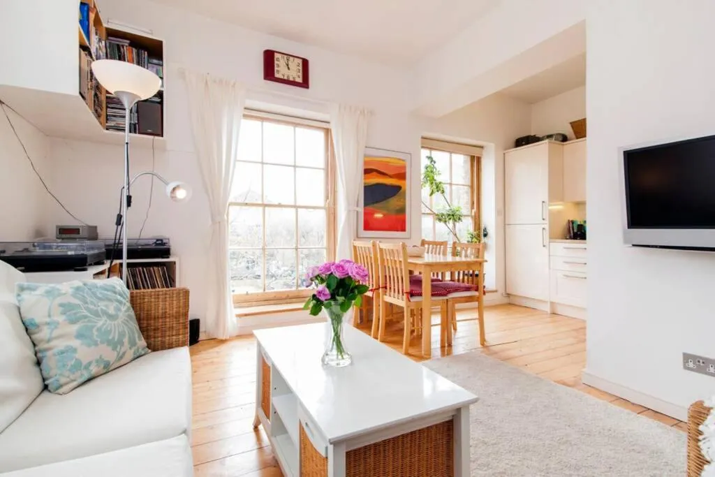 London apartment in the heart of Angel Zone 1, Londra, Marea Britanie