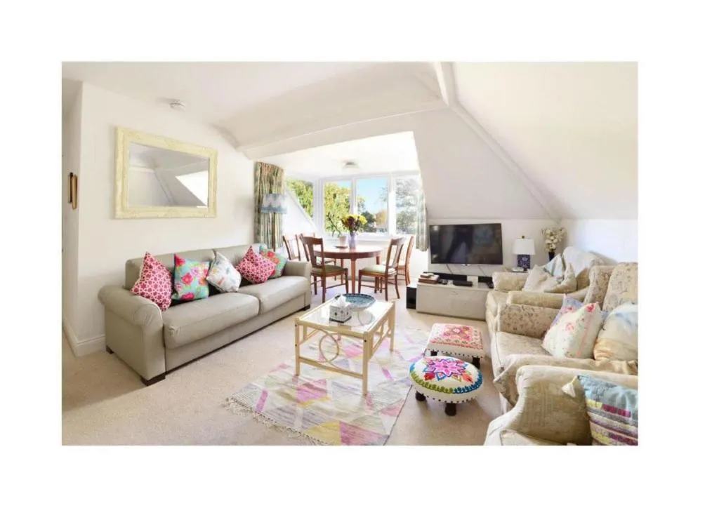 Rainbow DE LUXE apartment, Bournemouth, United Kingdom