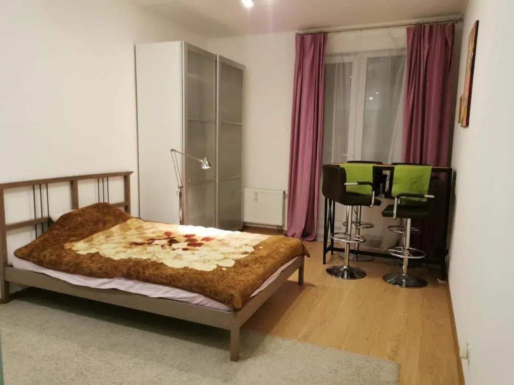 Апартаменты на Комендантском 66, Kudrovo, Russia
