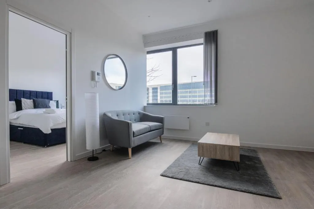 Amazing 1 bedroom in Brentford S, Londra, Marea Britanie