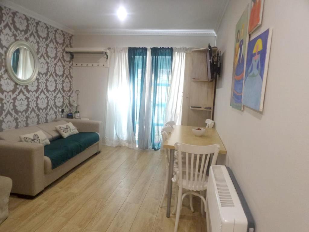 Studio with furnished balcony and wifi at Alicante Alacant 6
