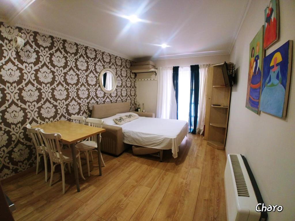 Studio with furnished balcony and wifi at Alicante Alacant 18