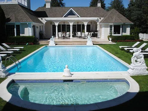 Villa Qadus - Luxury with pool, Southampton, Statele Unite ale Americii