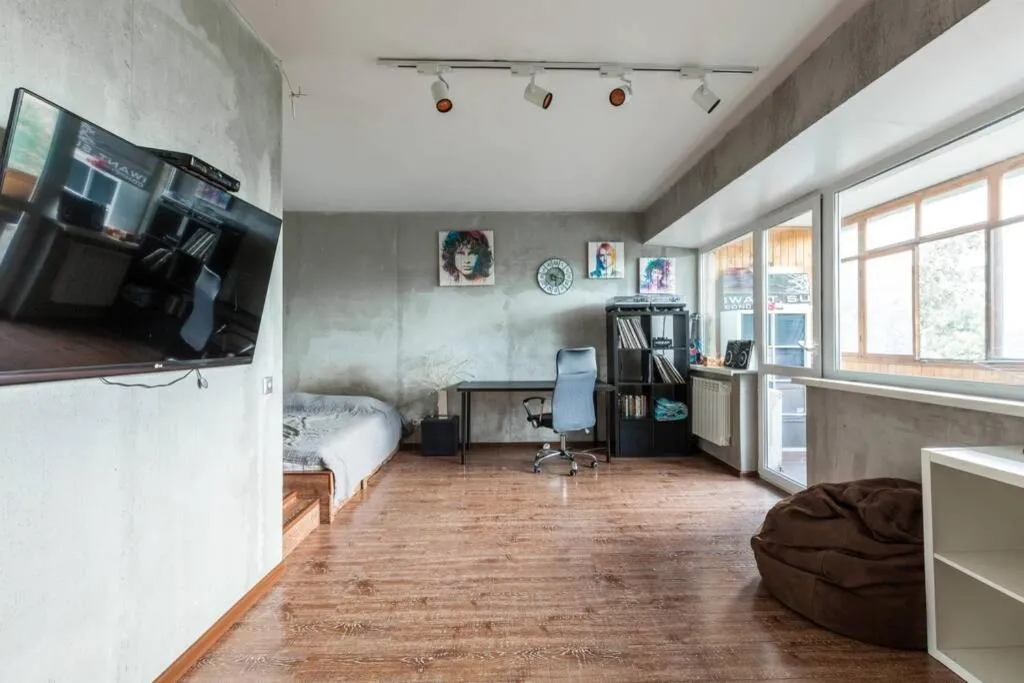 Уютная студия / Cosy studio 1 min to metro station, Moscow, Russia