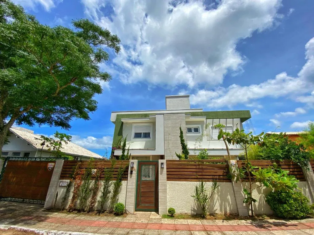 Casa Bella com vista Lagoa da Conceição, Florianópolis, Brazilia