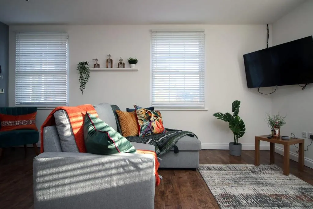 Batheaston House Apartment 2 by StayBC with Private Parking, Bath, Marea Britanie