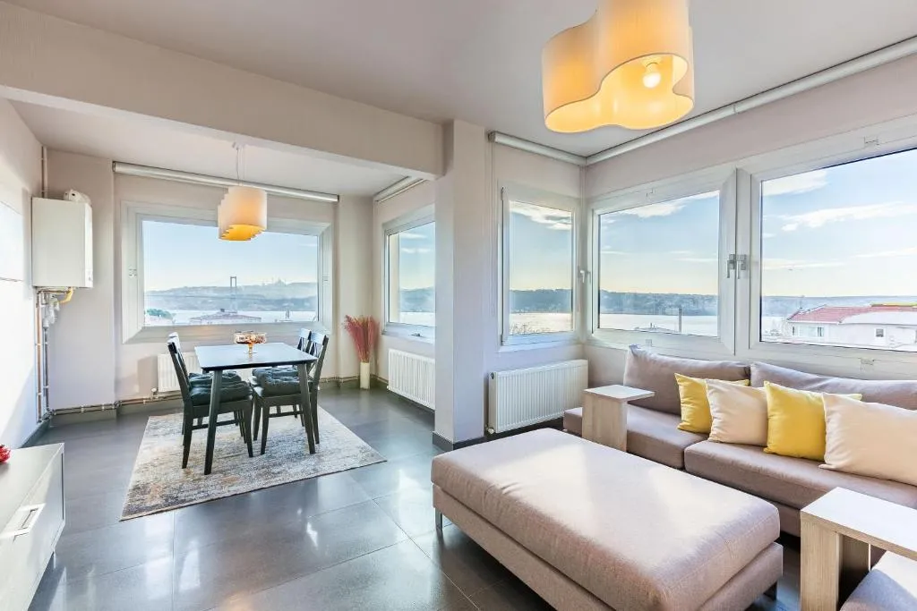 2Br House with Panaromic View, Istanbul, Turkey