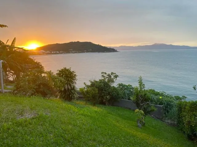 Casa Paradise - De frente para o mar, Florianópolis, Brazilia
