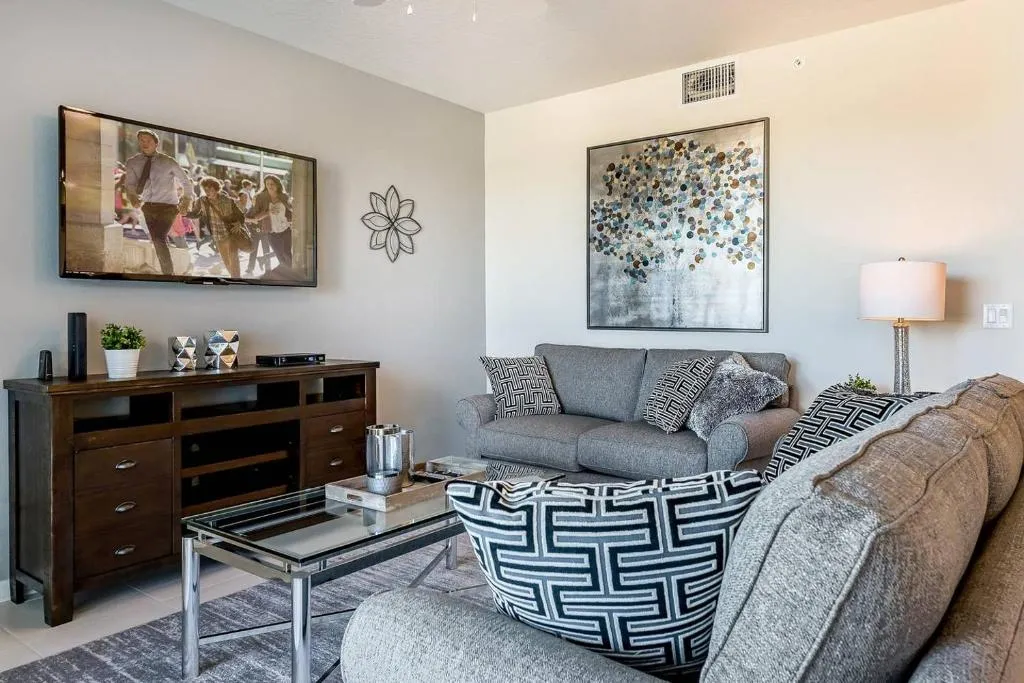 VHC8543HA - 2 Bedroom Apartment In Storey Lake Resort, Sleeps Up To 6, Just 9 Miles To Disney, Kissimmee, United States