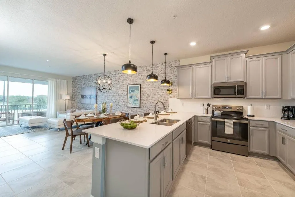 VHC8576HA - 3 Bedroom Condominium In Champions Gate Resort, Sleeps Up To 8, Just 7 Miles To Disney, Kissimmee, United States