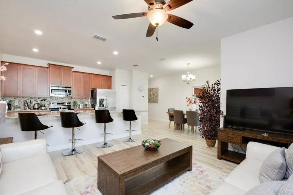 VHC8599HA - 4 Bedroom Townhouse In Storey Lake Resort, Sleeps Up To 10, Just 9 Miles To Disney, Kissimmee, United States