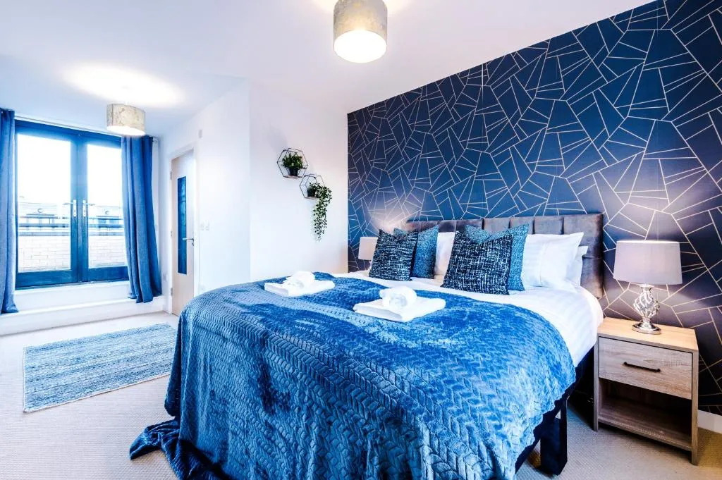 The Stunning House on the Quays - 3 bathrooms, Garden, Balcony, Parking, Manchester, Marea Britanie