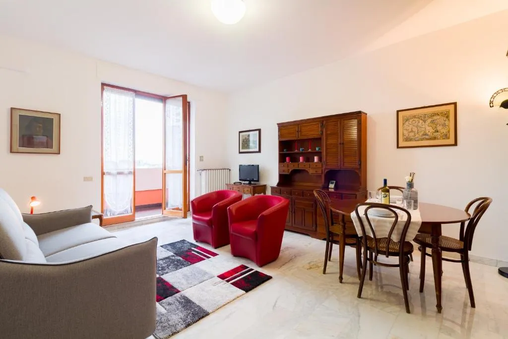 Live the magic of Milan from Peacefull Bright Flat, Comasina, Italy