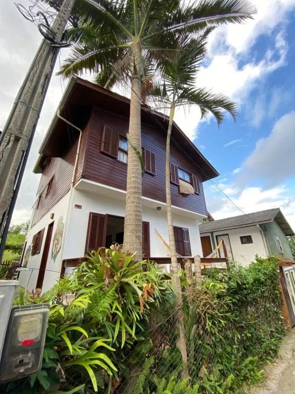 Dos Amores Apartments - Few steps from the beach, Florianópolis, Brazilia