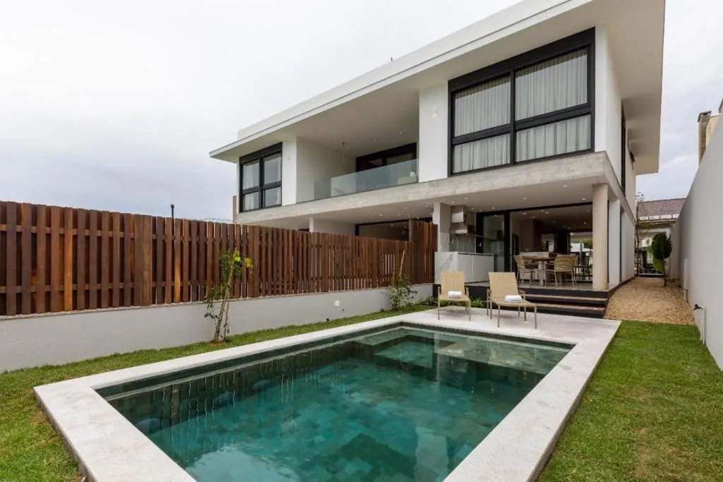 Lançamento! Casa moderna no melhor local da Lagoa da Conceição, Florianópolis, Brazilia