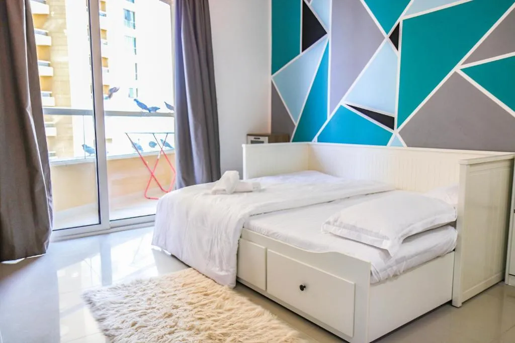 Signature Holiday Homes - Furnished Studio Apartment in Lakeside B, IMPZ, Alantos, United Arab Emirates
