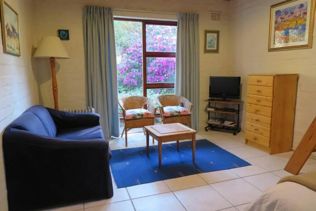 Placid Pines garden cottage, Cape Town, South Africa