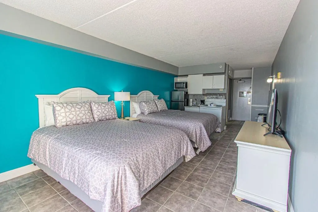 Direct Oceanfront - Sea Mist Resort 20503 - 2 Double Beds!, Murrells Inlet (SC), United States
