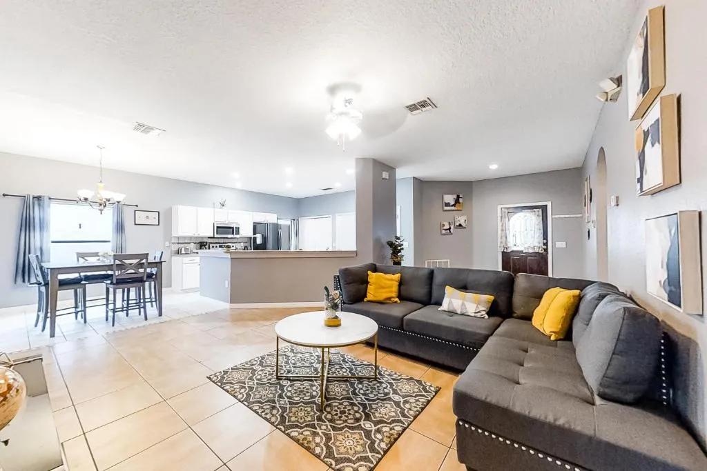 Sandy Point Oasis, Orlando (FL), United States