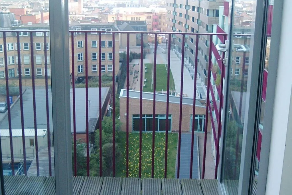 2 Bedrooms Flat with Balcony - Central London, London, United Kingdom