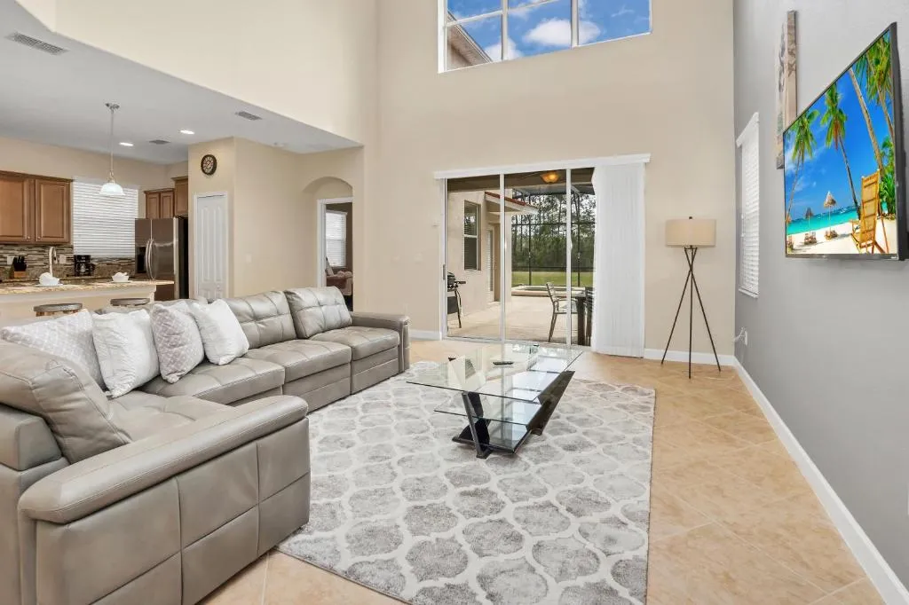 5BR Mansion - Family Resort - Private Pool, Hot Tub, BBQ, Kissimmee, United States