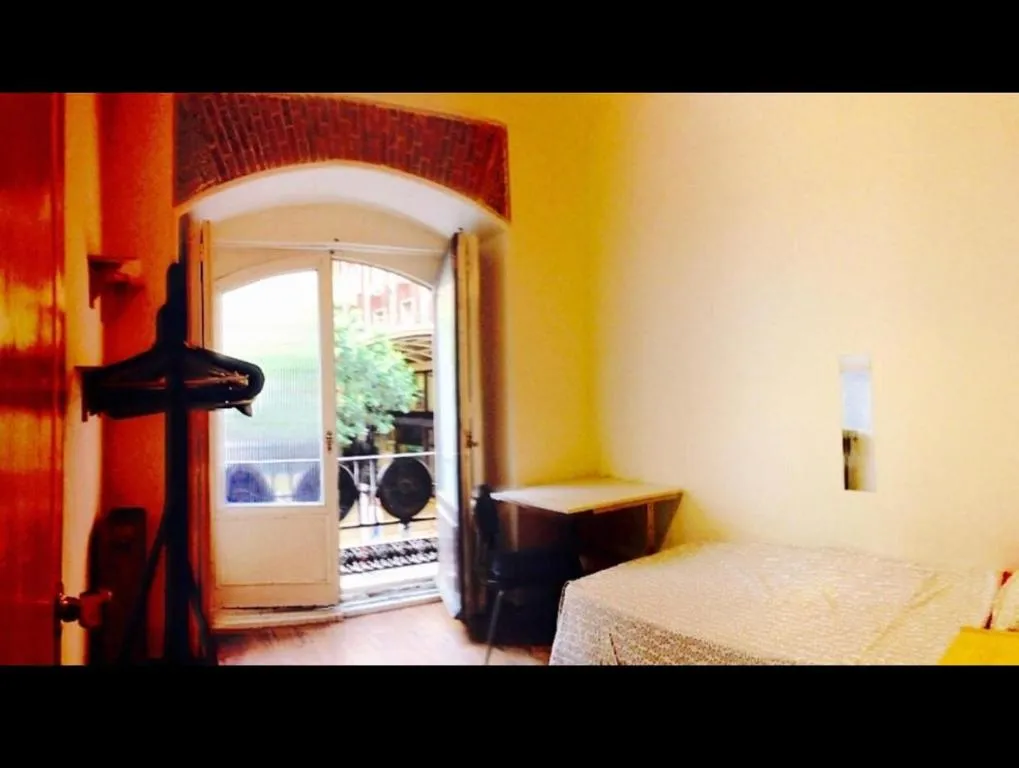 student rooms, Madrid, Spania