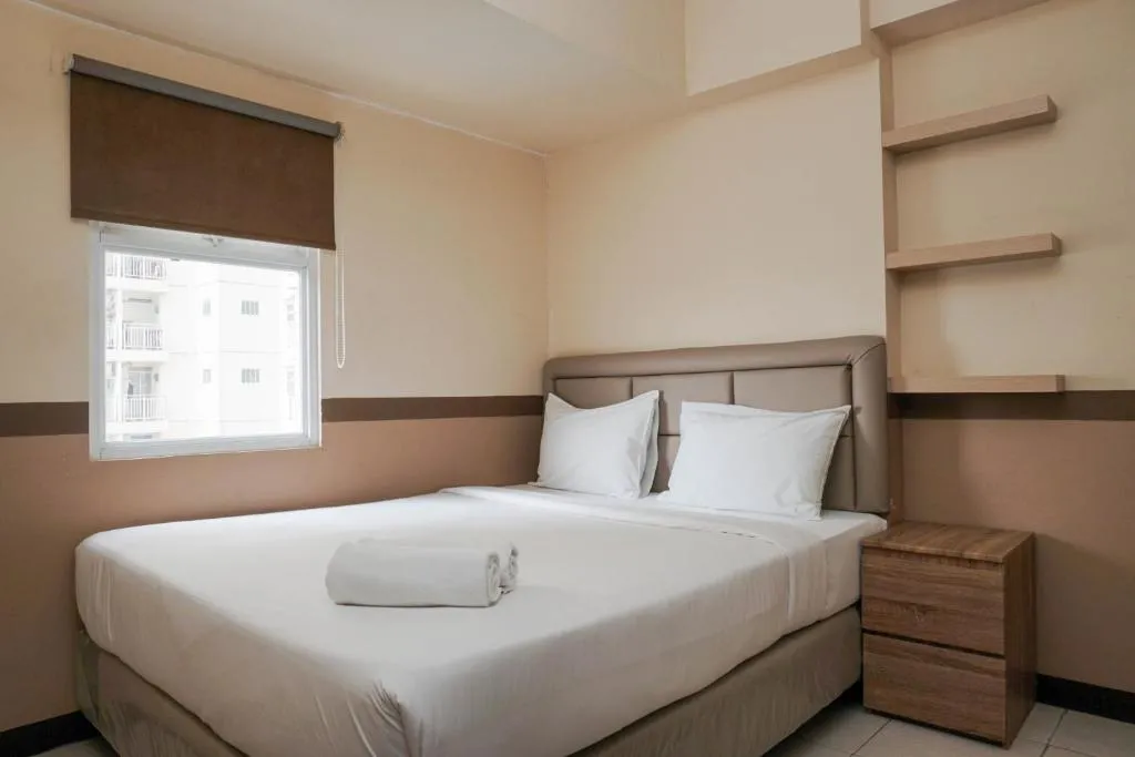 Homey and Compact 2BR Pluit Sea View Apartment By Travelio, Jakarta, Indonezia