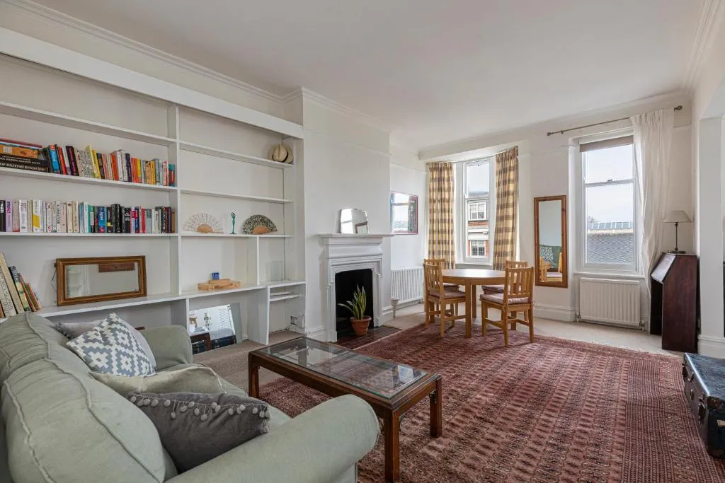 Charming studio apartment on the King’s Road in Chelsea, Londra, Marea Britanie