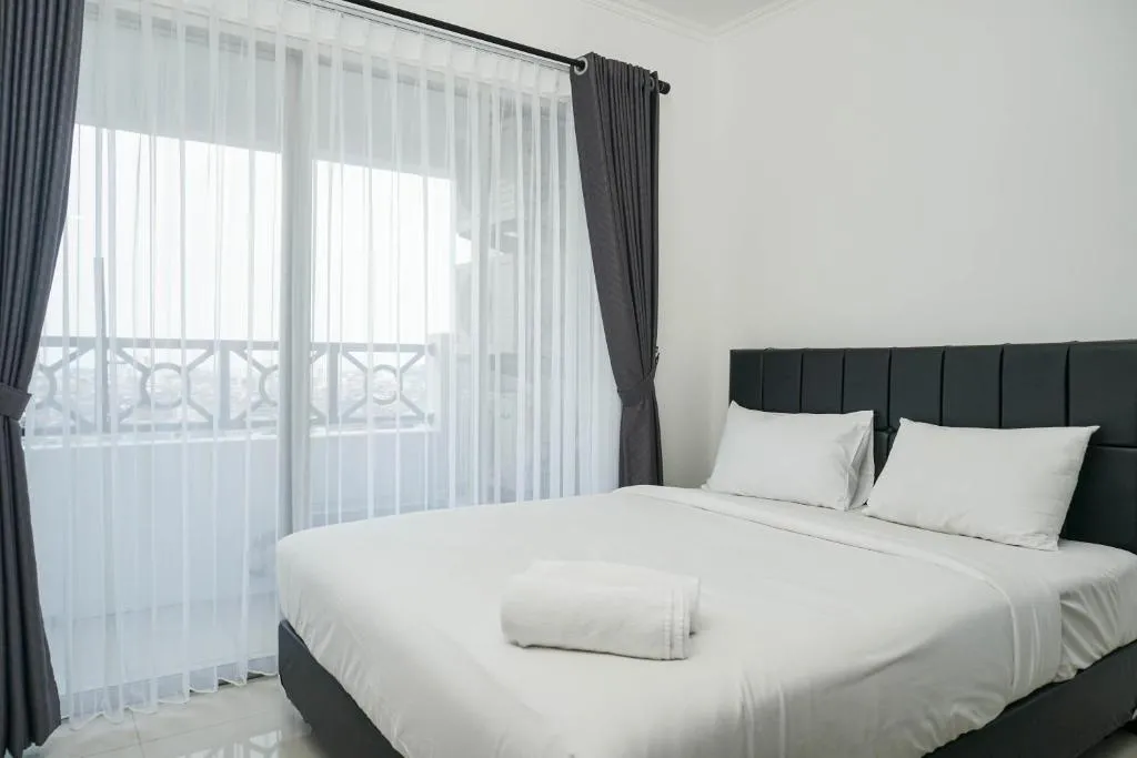 Cozy and Spacious Green Central City 2BR Apartment for 4 Pax By Travelio, Jakarta, Indonezia