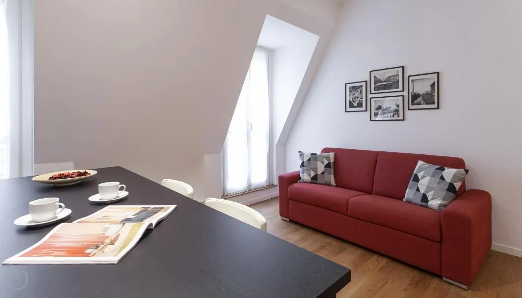 Dateo Modern and Functional Apartment, Comasina, Italy